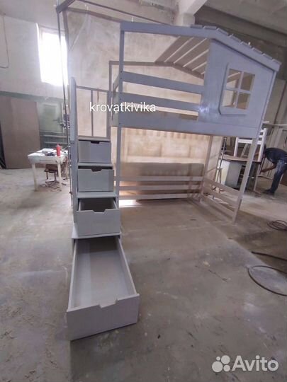 Детская кровать чердак домик