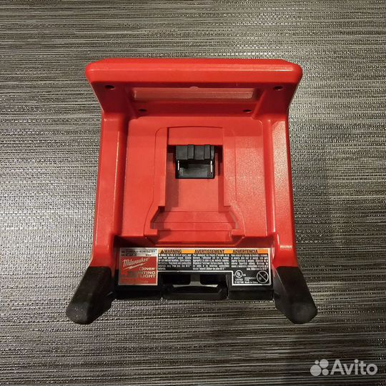 Фонарь Milwaukee 2365-20