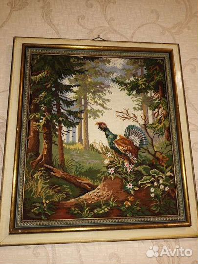 Картина вышитая