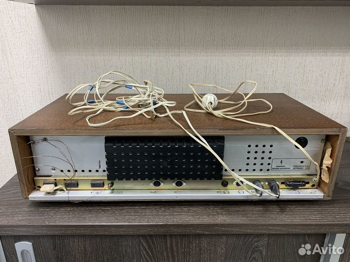 Радиола Мелодия-104