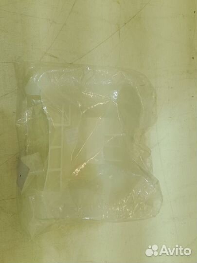 Крышка задняя левая Toyota Rav4 40 2011-2019