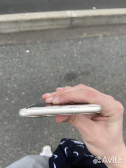 Телефон iPhone 7 plus 128gb