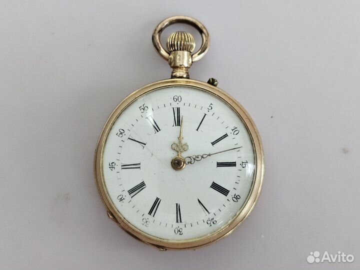 Золотые карманные часы На ходу