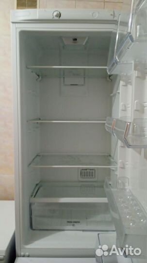 Холодильник hotpoint ariston бу