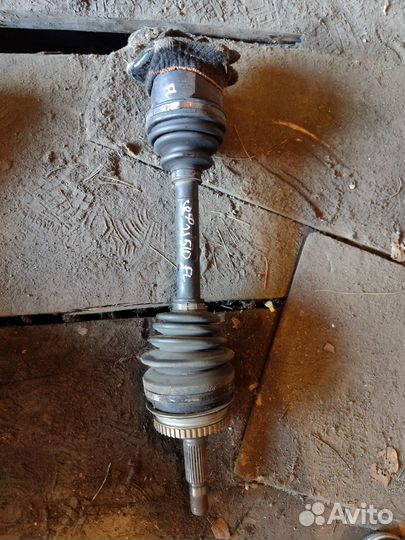 Приводной вал Toyota Town Ace Noah SR50 4WD