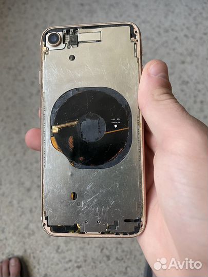 iPhone 8, 64 ГБ