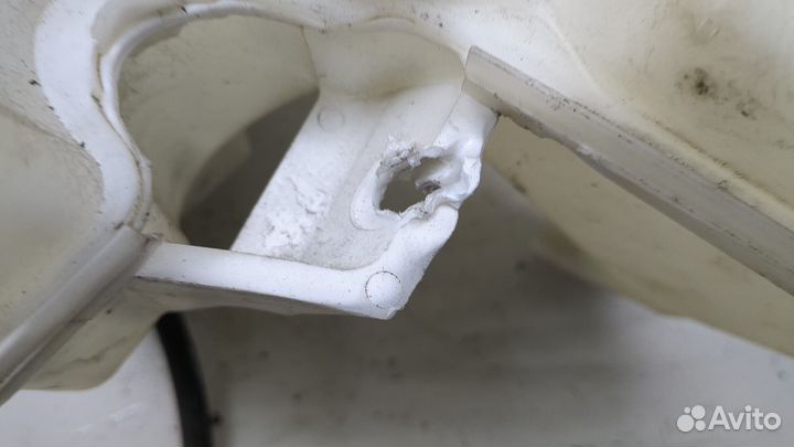 Бачок омывателя Land Rover Discovery Sport 2014, 2014