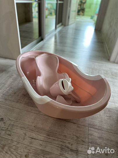 Ванночка для купания новорожденного