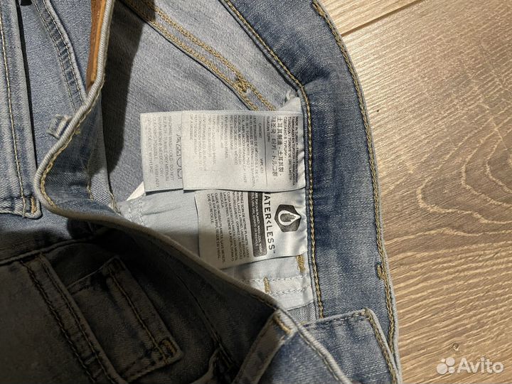 Джинсы левис женские 710