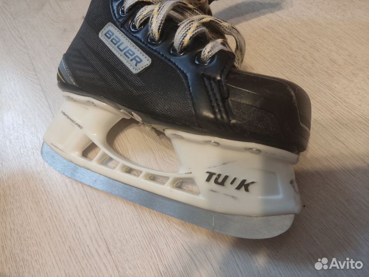 Хоккейные коньки bauer supreme pro 35р
