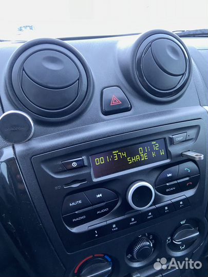 LADA Granta 1.6 AT, 2013, 250 000 км