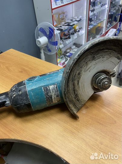 Ушм болгарка makita 9069