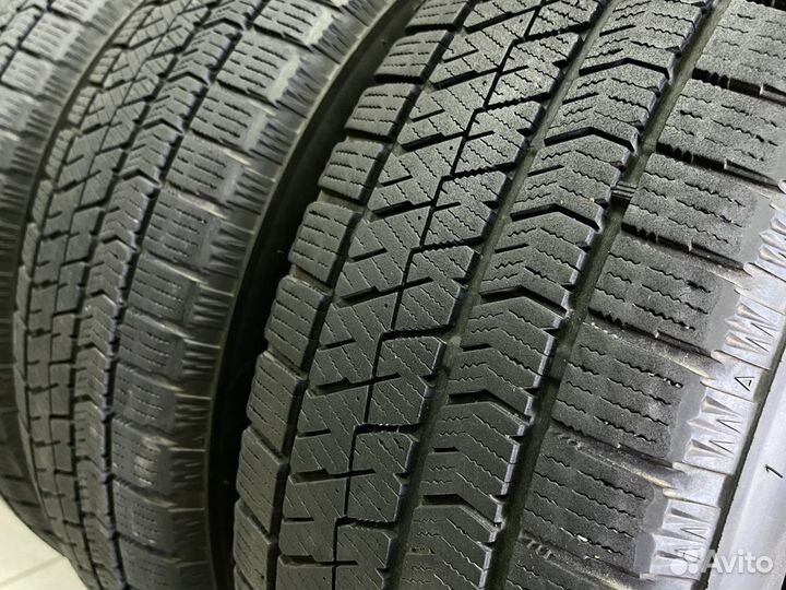 Bridgestone Blizzak VRX2 205/60 R16 92Q