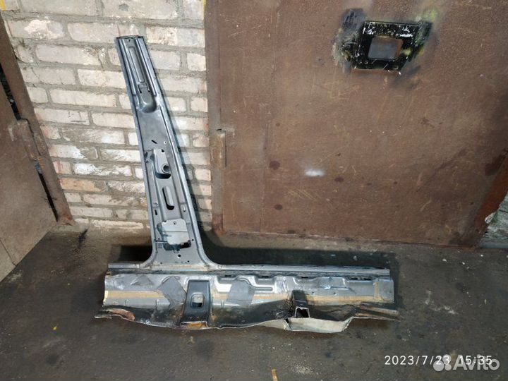 Порог кузова левый Ford Mondeo 00-07