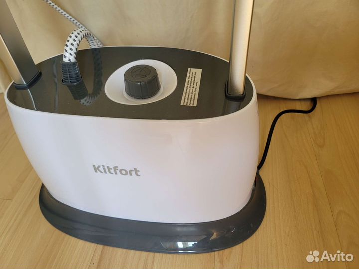 Отпариватель парогенератор с гладильной доской