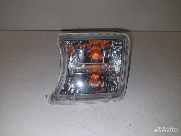 Поворотник правый Toyota Prius 3 ZVW30 81510-47010