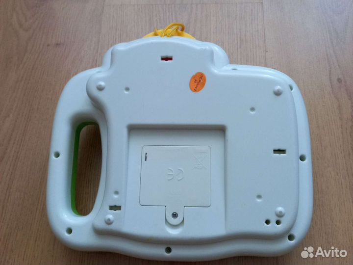 Игрушечный телефон