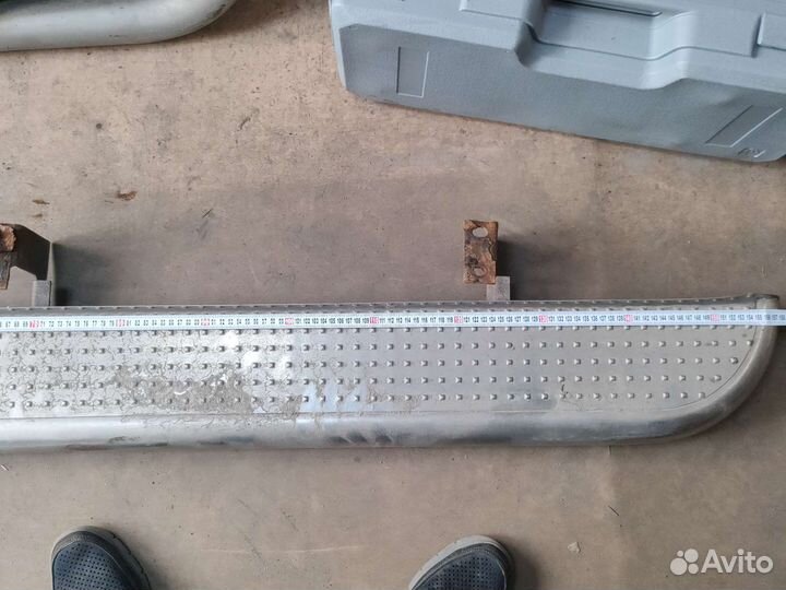 Пороги подножки трубы