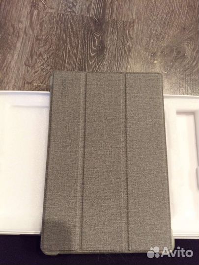 Планшетный компьютер bmax I10