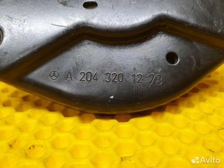 Опора амортизатора Mercedes C-Class W204 274.910