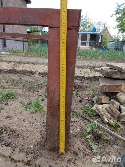 Подставка под бак