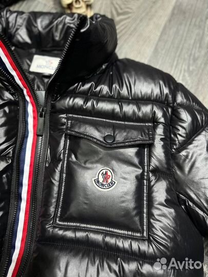 Пуховик moncler