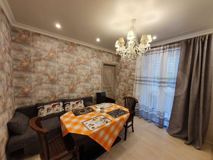 2-к. квартира, 65 м², 1/9 эт.