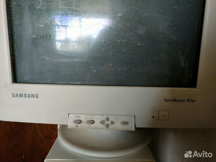 Монитор компьютер