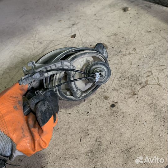 Фара противотуманная левая Mercedes W164