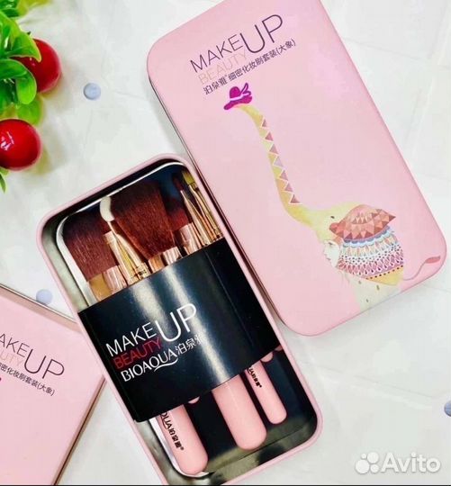 Кисти для макияжа