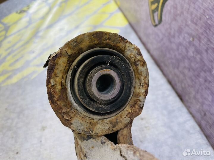 Рычаг передний нижний левый Опель Астра Н Astra h