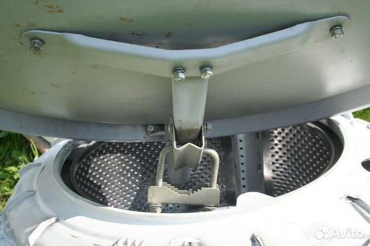 Спутниковая тарелка + головка + кронштейн