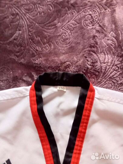 Кимоно для тхэквондо и шлем на ребенка 4-6 лет