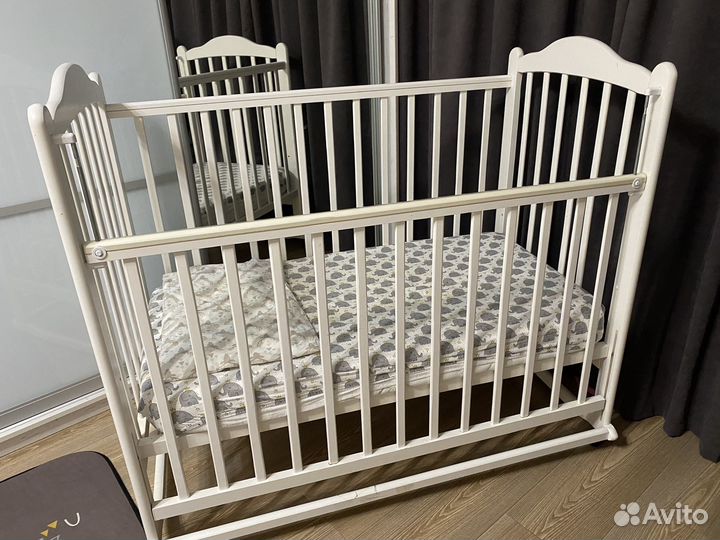 Детская кроватка