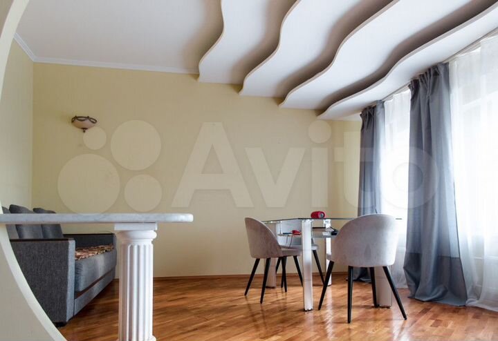 3-к. квартира, 92 м², 6/6 эт.