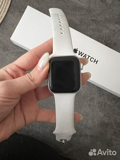 Часы apple watch se 40 mm