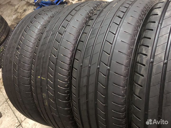 Bridgestone Turanza T005 225/55 R17