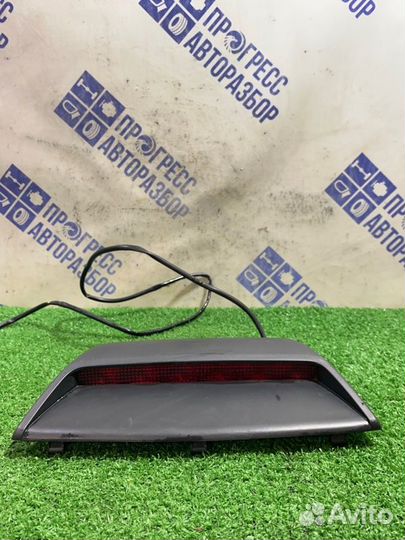 Стоп-сигнал Kia Optima седан 2.0 G4KD 2012