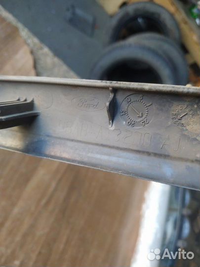 Накладка порога внутренняя передняя правая Ford