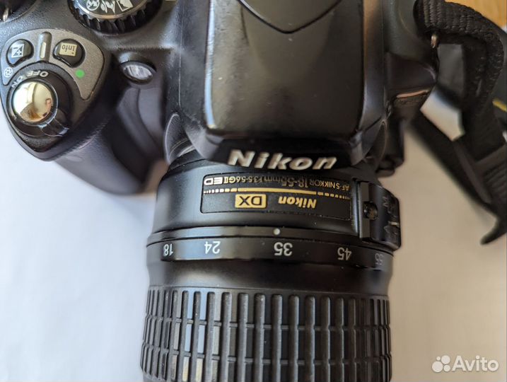 Зеркальный фотоаппарат Nikon d40