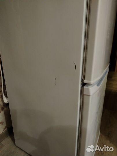 Холодильник бу бирюса 118