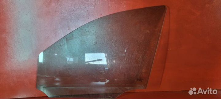 Стекло переднее левое Mercedes Benz Ml 350 W164