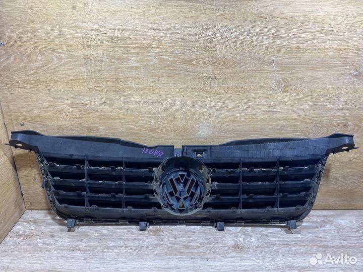 Решетка радиатора Volkswagen Passat B5+ Арт 130417