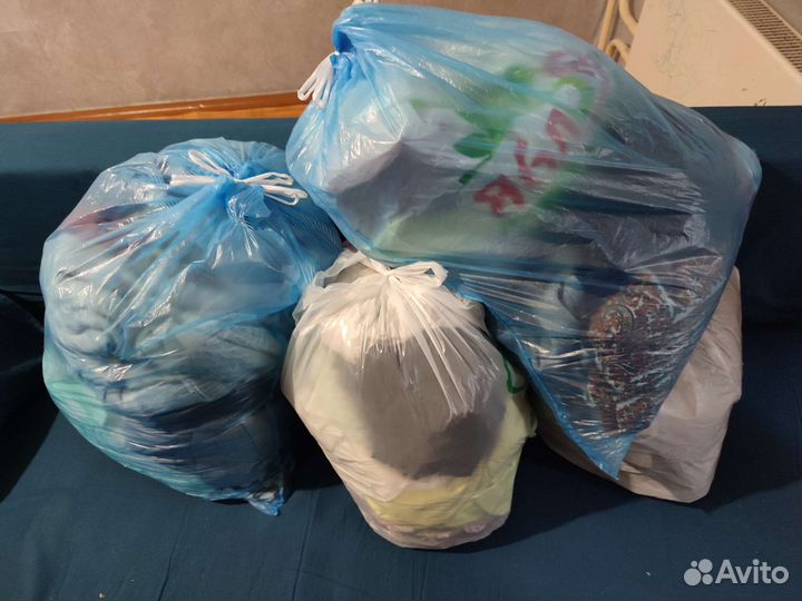 Вещи женские 42-46