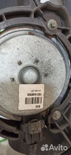 Вентилятор охлаждения двигателя Nissan Note E11E