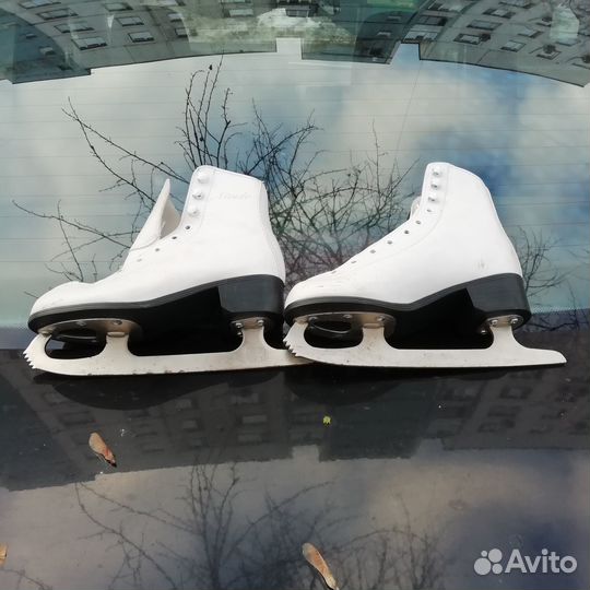 Коньки фигурные