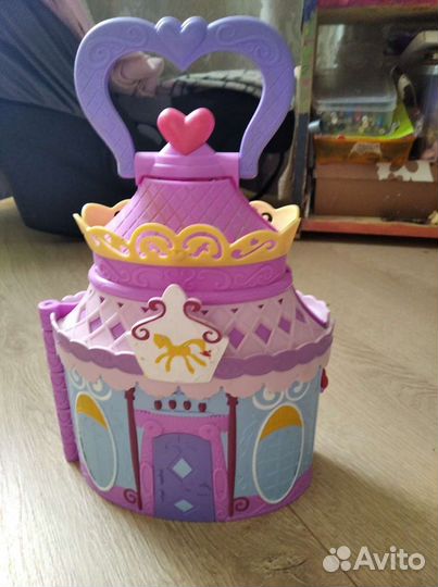 Игрушка замок