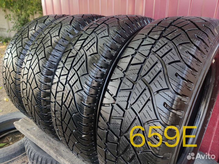 Michelin Latitude Cross 215/65 R16