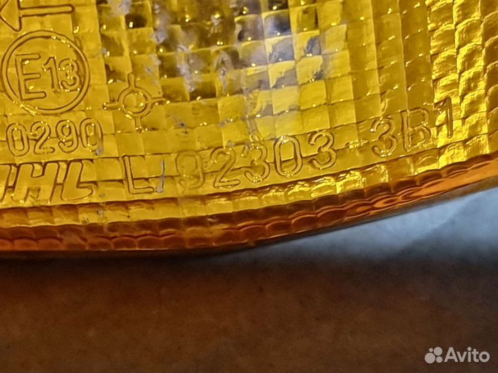 Повторитель поворота левый Kia Sorento 2002–2006