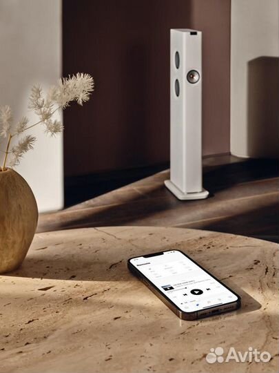 Напольная акустика KEF LS60 Wireless Mineral White